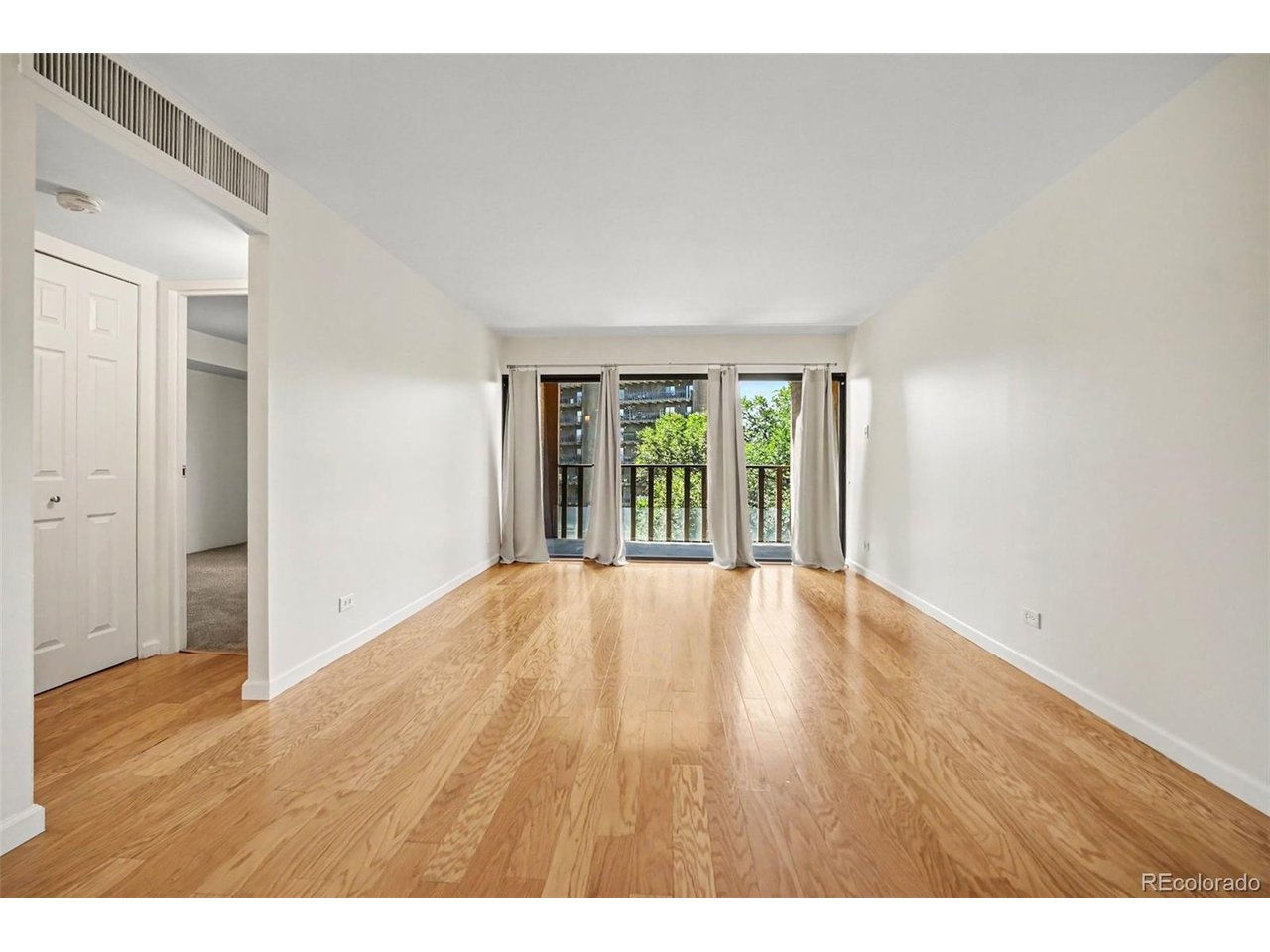 400 S Lafayette St 504
