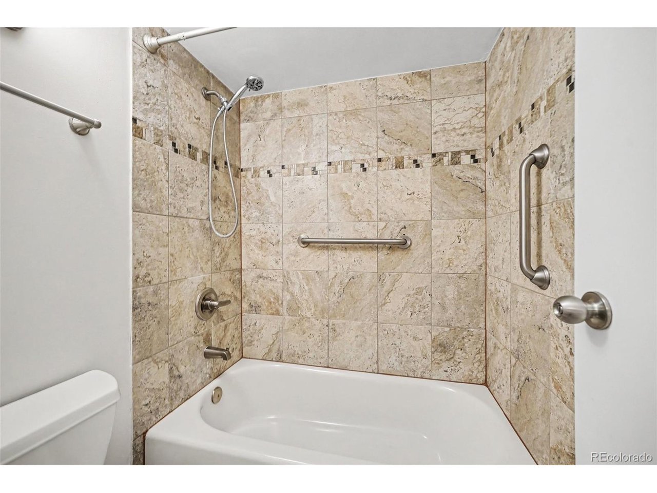 400 S Lafayette St 504