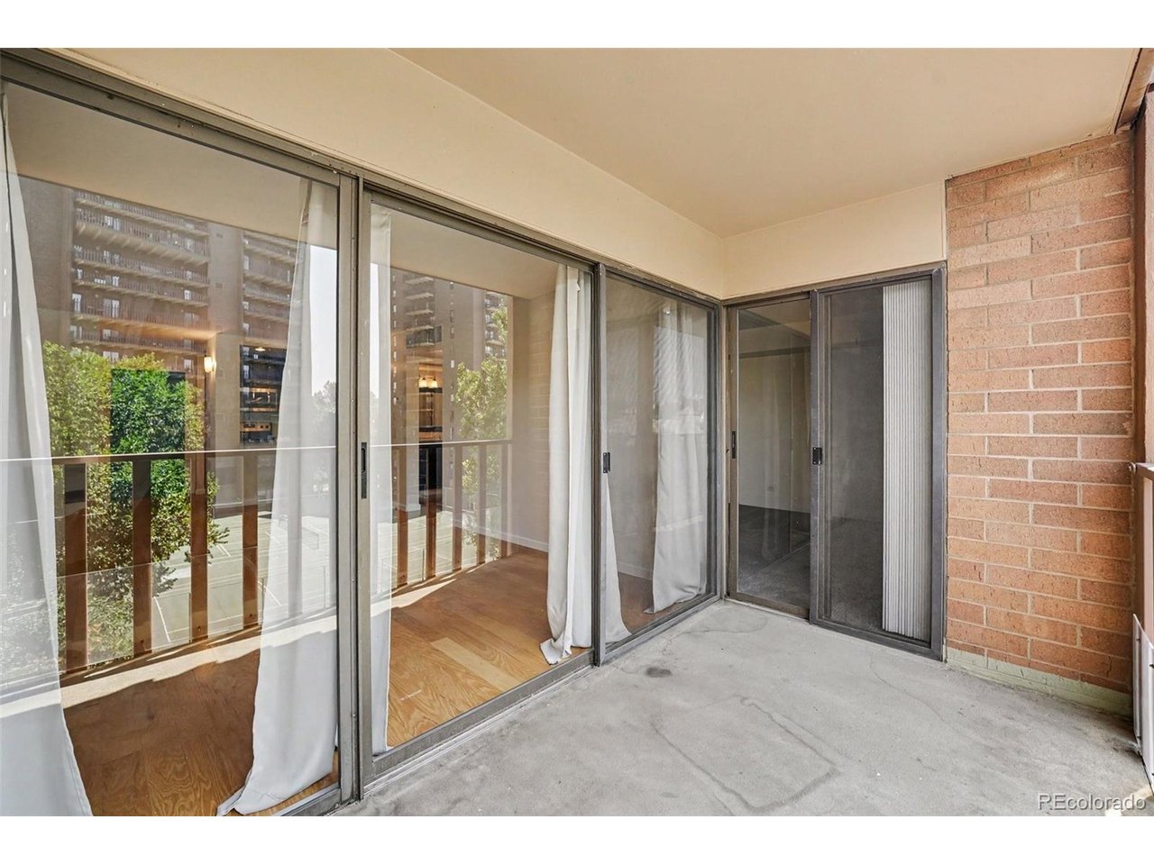 400 S Lafayette St 504