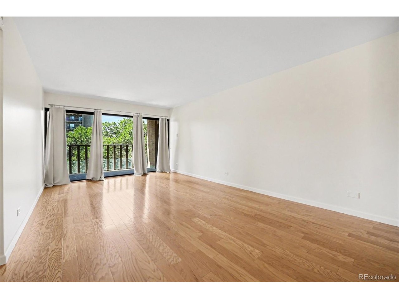 400 S Lafayette St 504