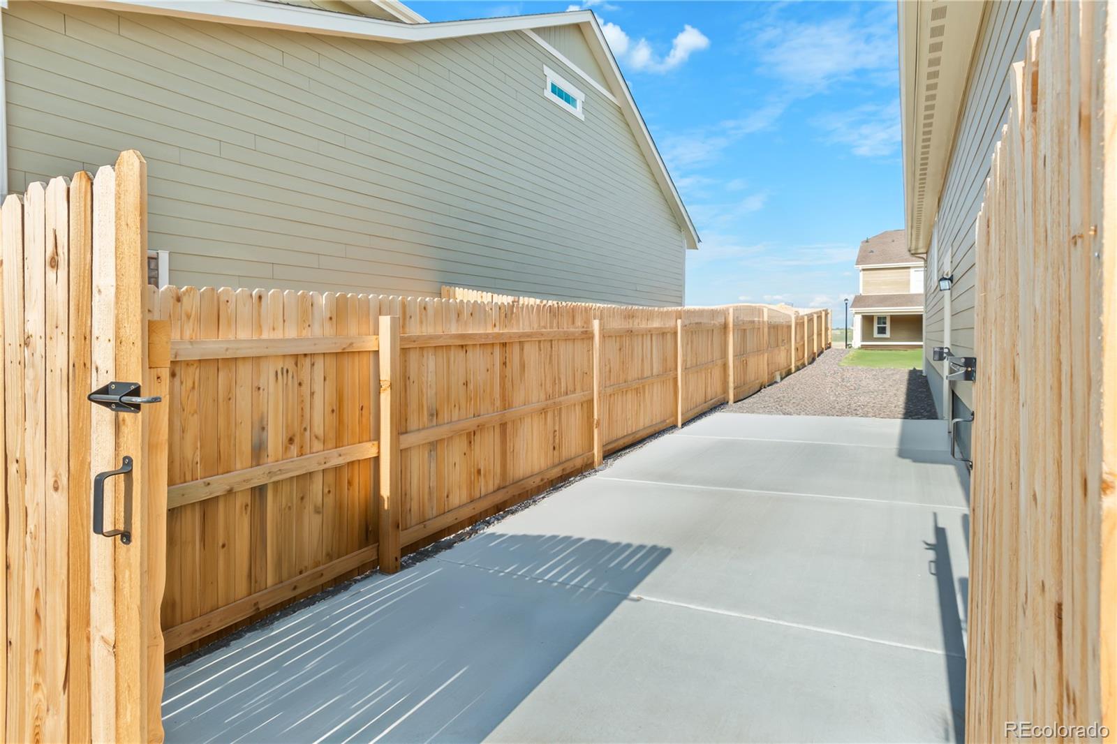 16316 Saint Paul Street