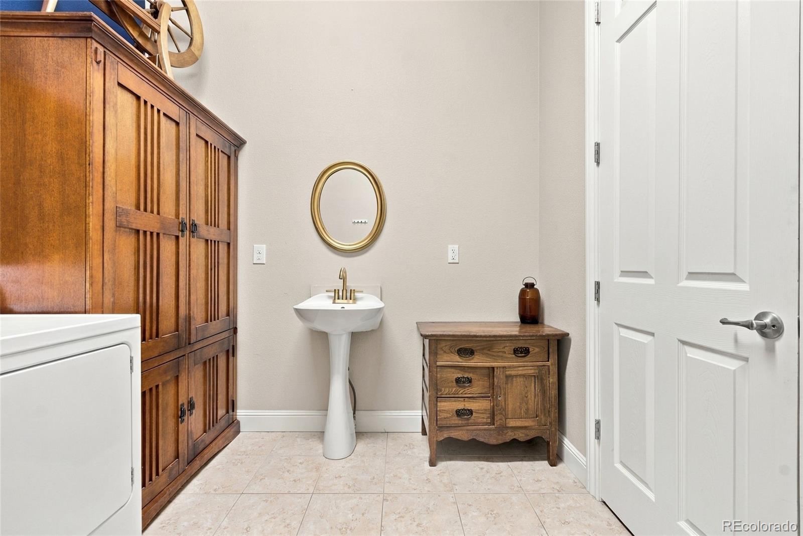 2831 Russet Sky Court