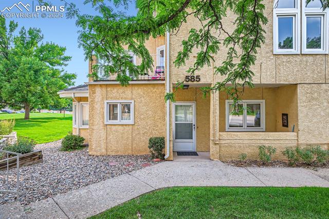 585 Observatory Drive