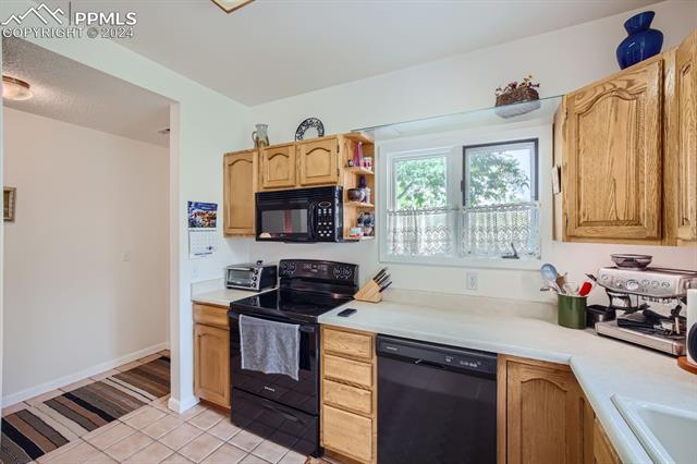 585 Observatory Drive