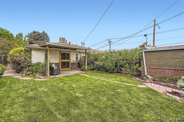 1292 Kearney Street