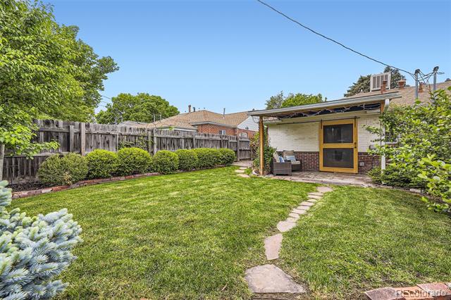 1292 Kearney Street