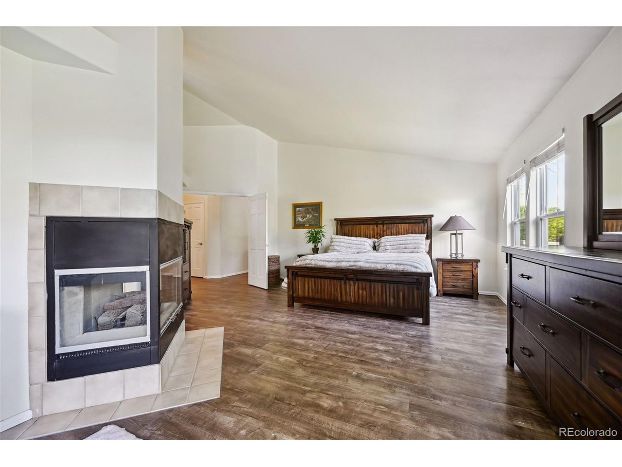 5465 Broadmoor Bliff Dr