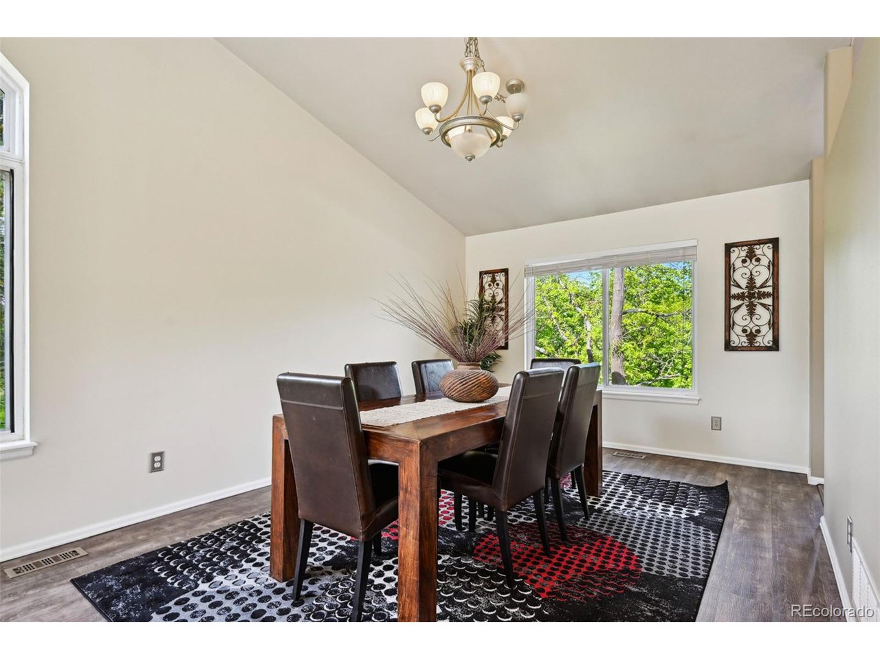 5465 Broadmoor Bliff Dr