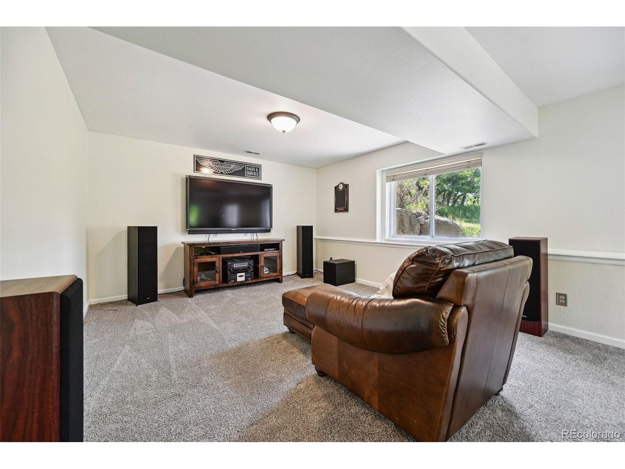 5465 Broadmoor Bliff Dr