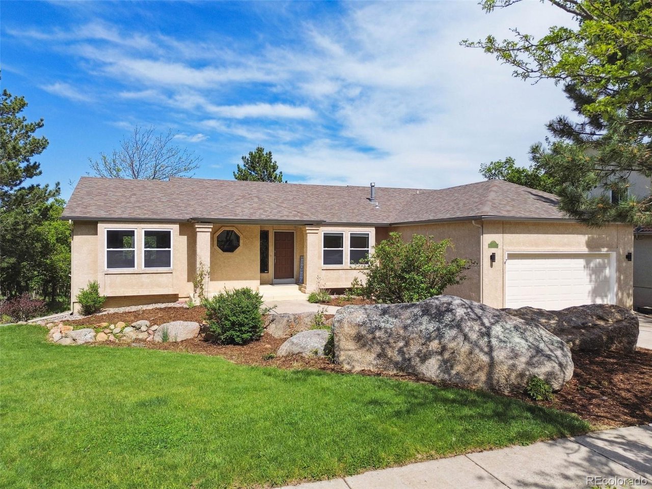 5465 Broadmoor Bliff Dr