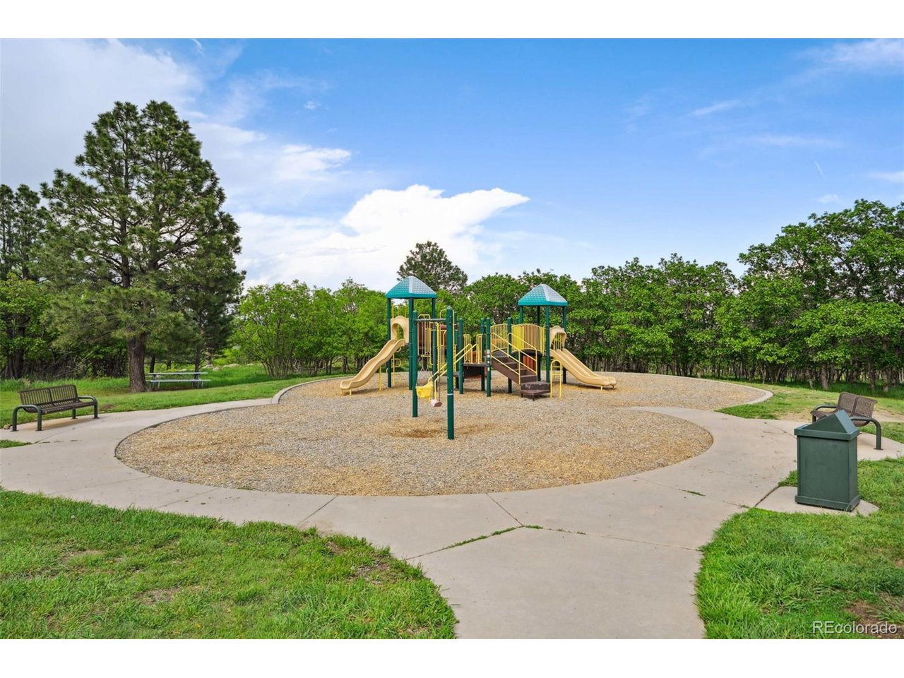 5465 Broadmoor Bliff Dr