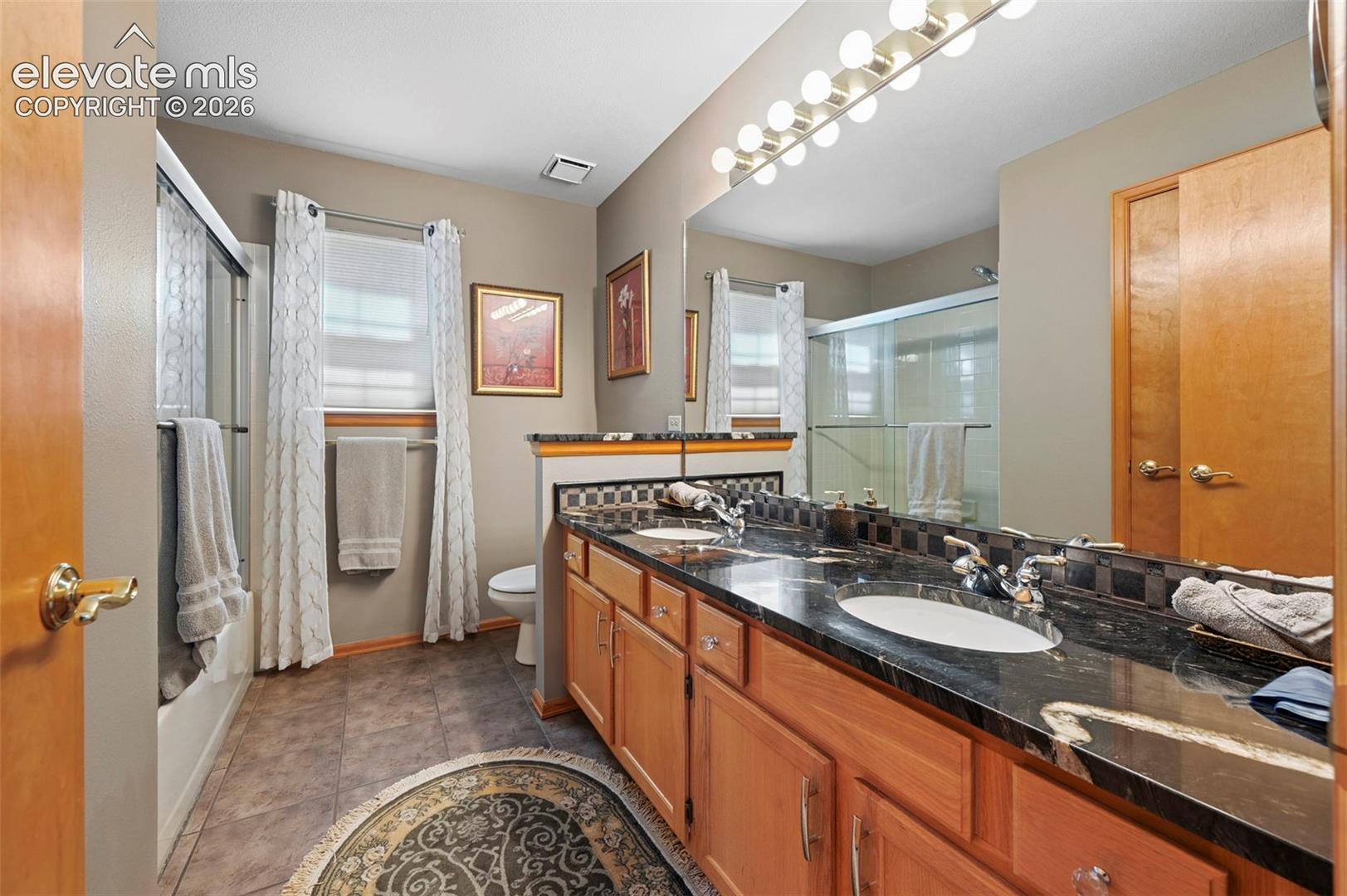 2527 Craycroft Drive