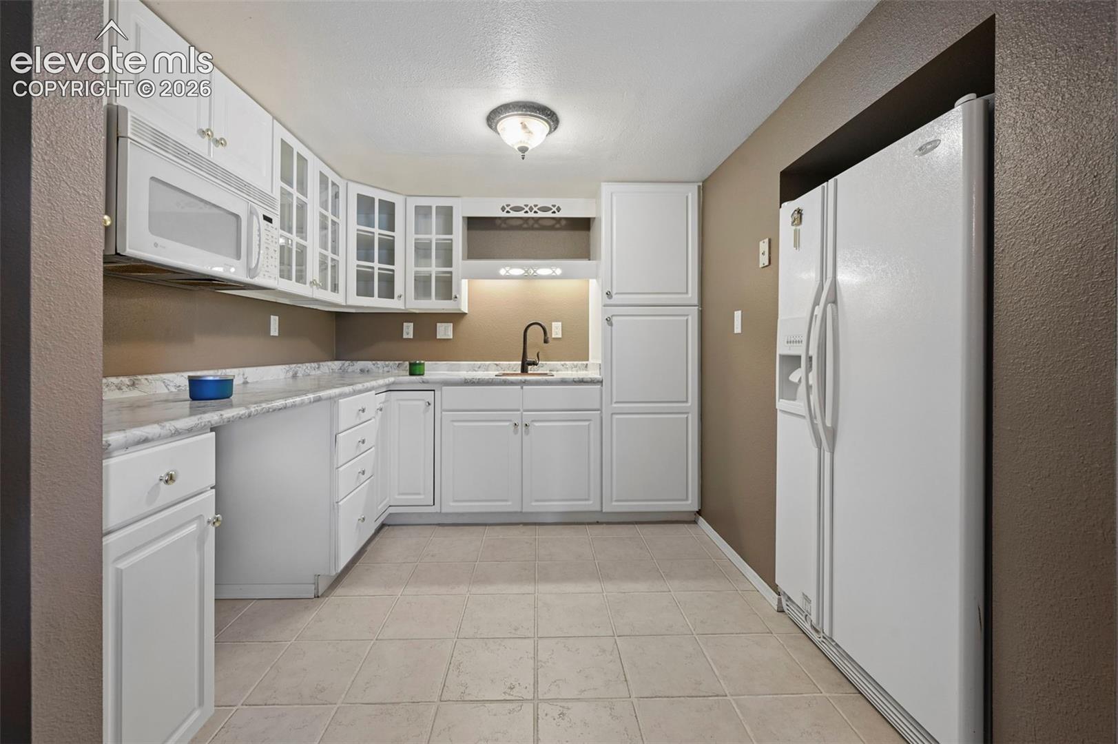 2527 Craycroft Drive