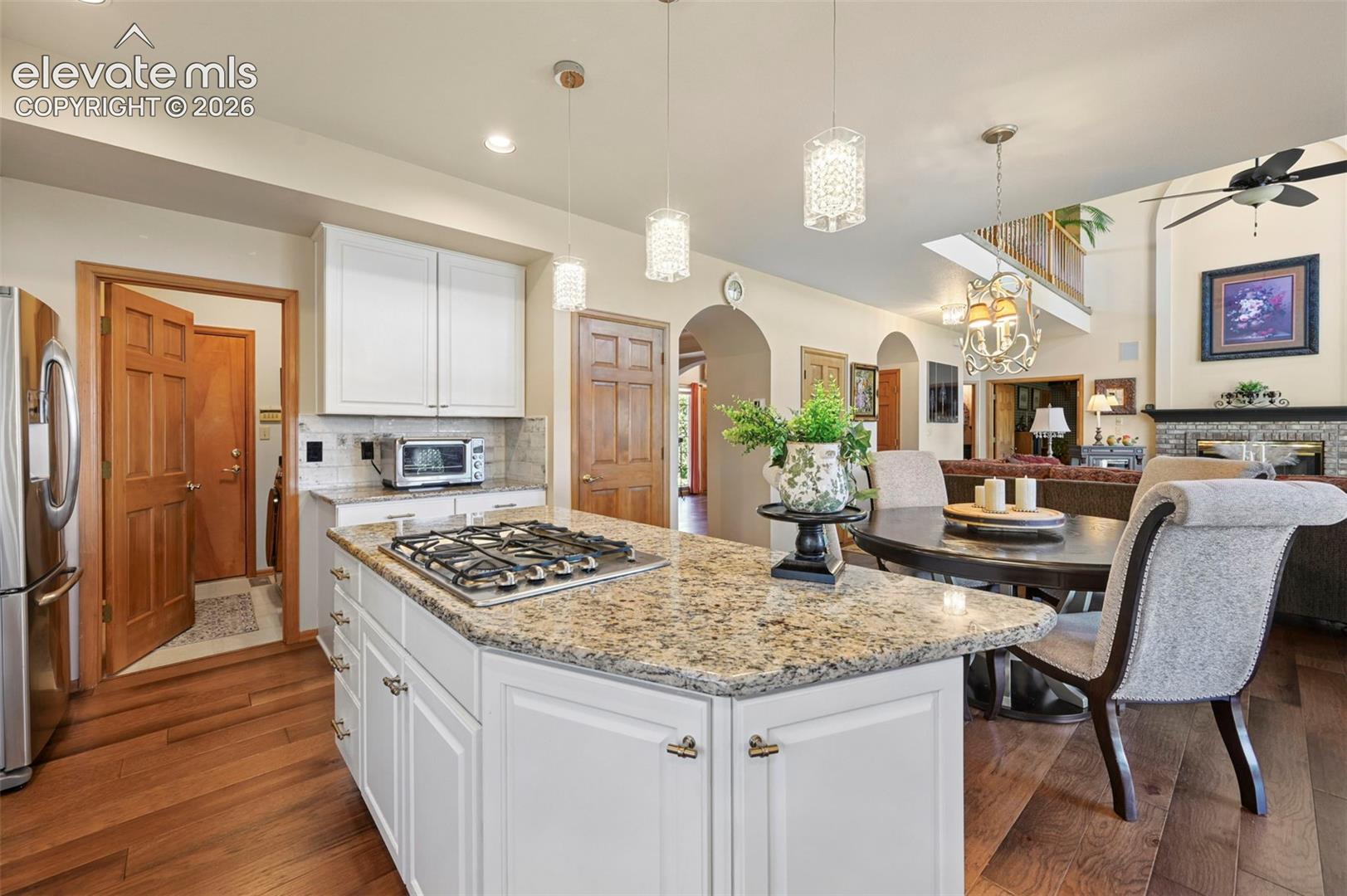 2527 Craycroft Drive