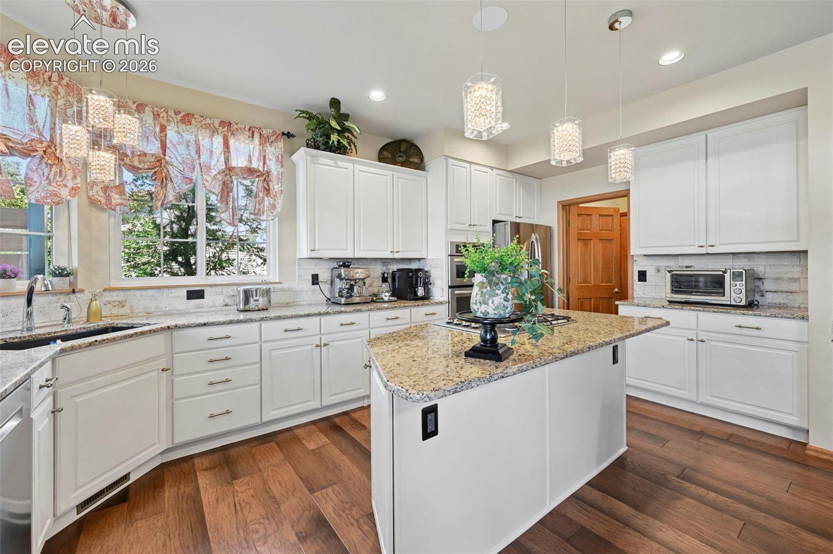 2527 Craycroft Drive