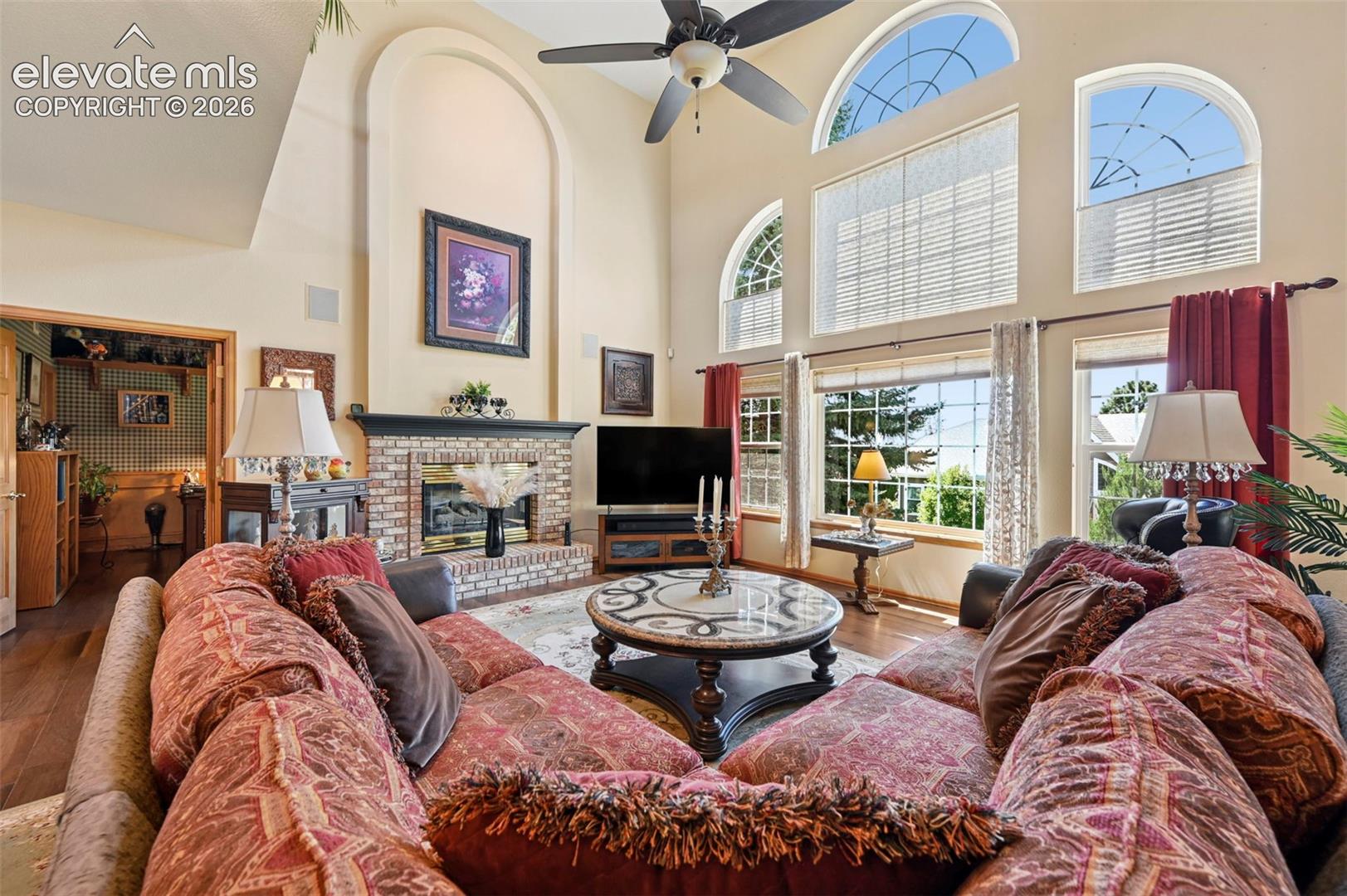 2527 Craycroft Drive