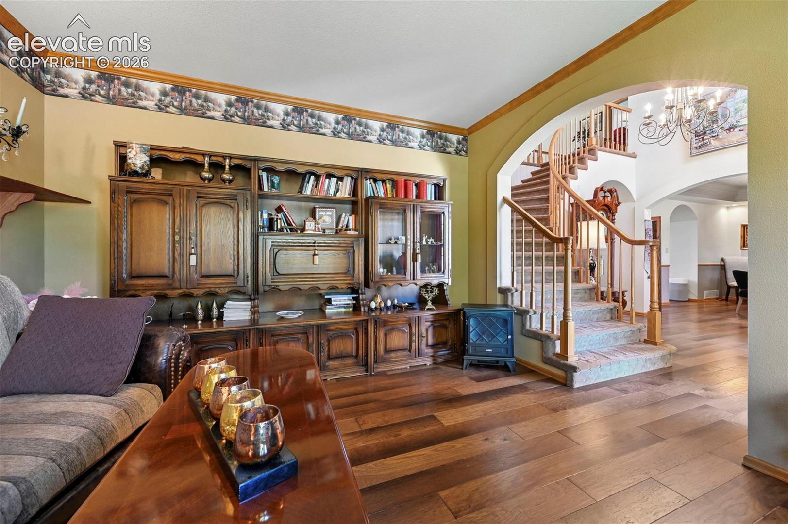 2527 Craycroft Drive