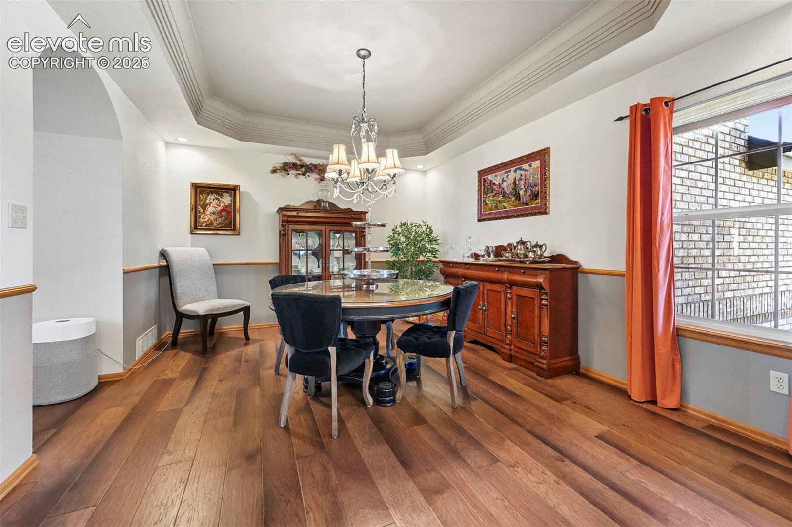 2527 Craycroft Drive