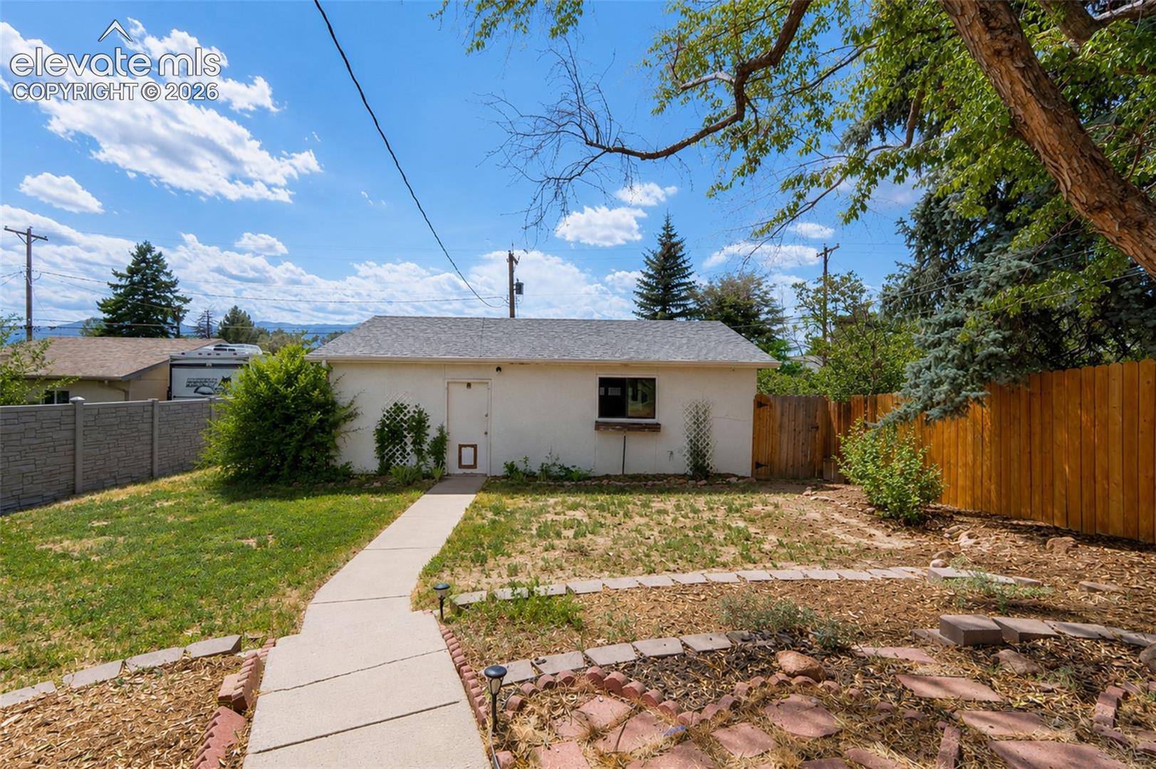 914 Meade Avenue