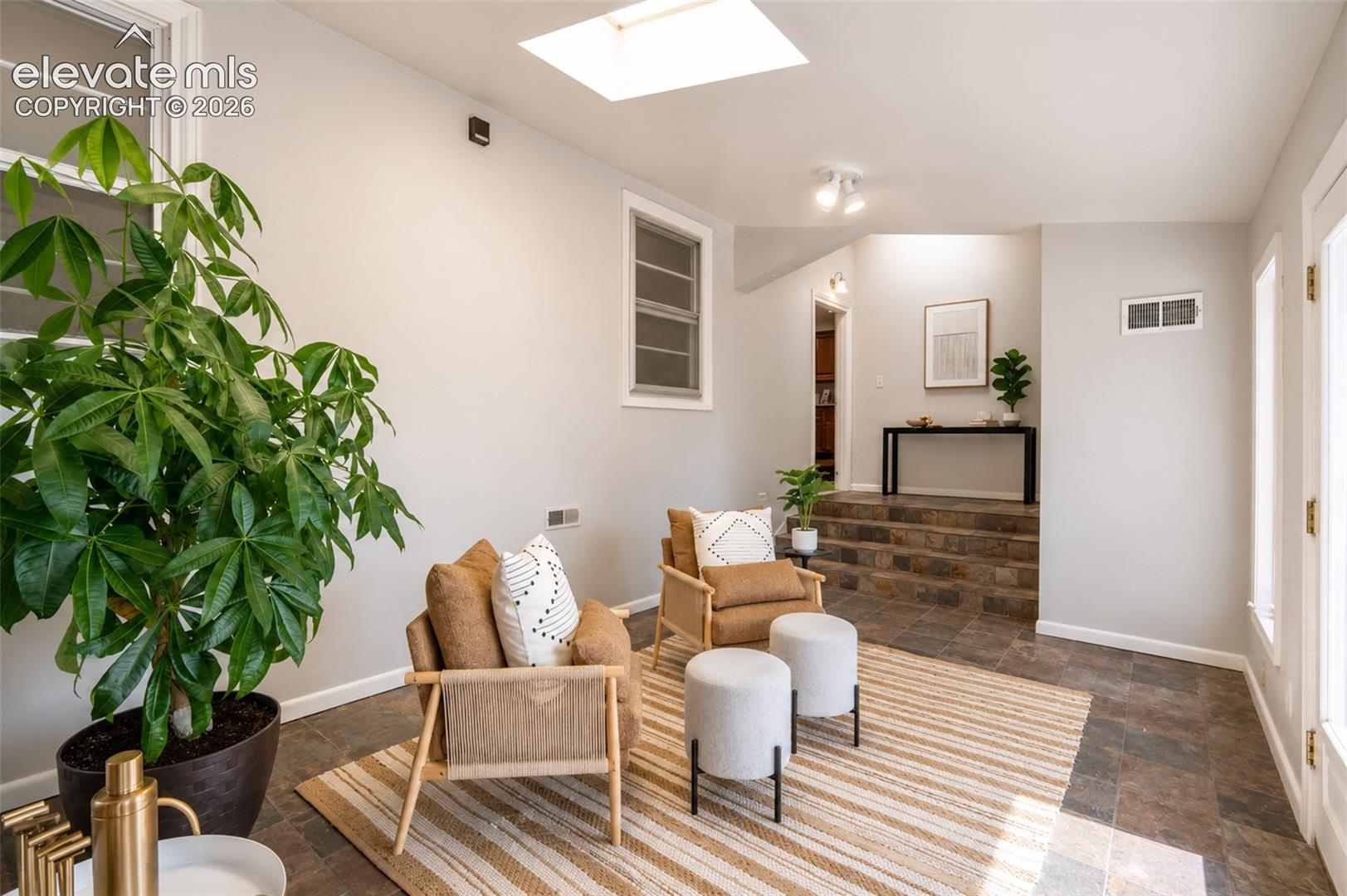 914 Meade Avenue