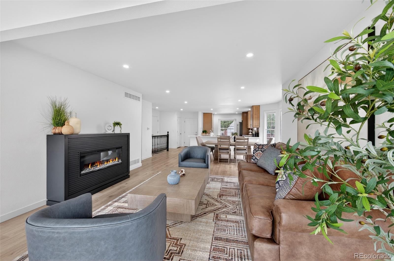 8943 Greenspointe Lane