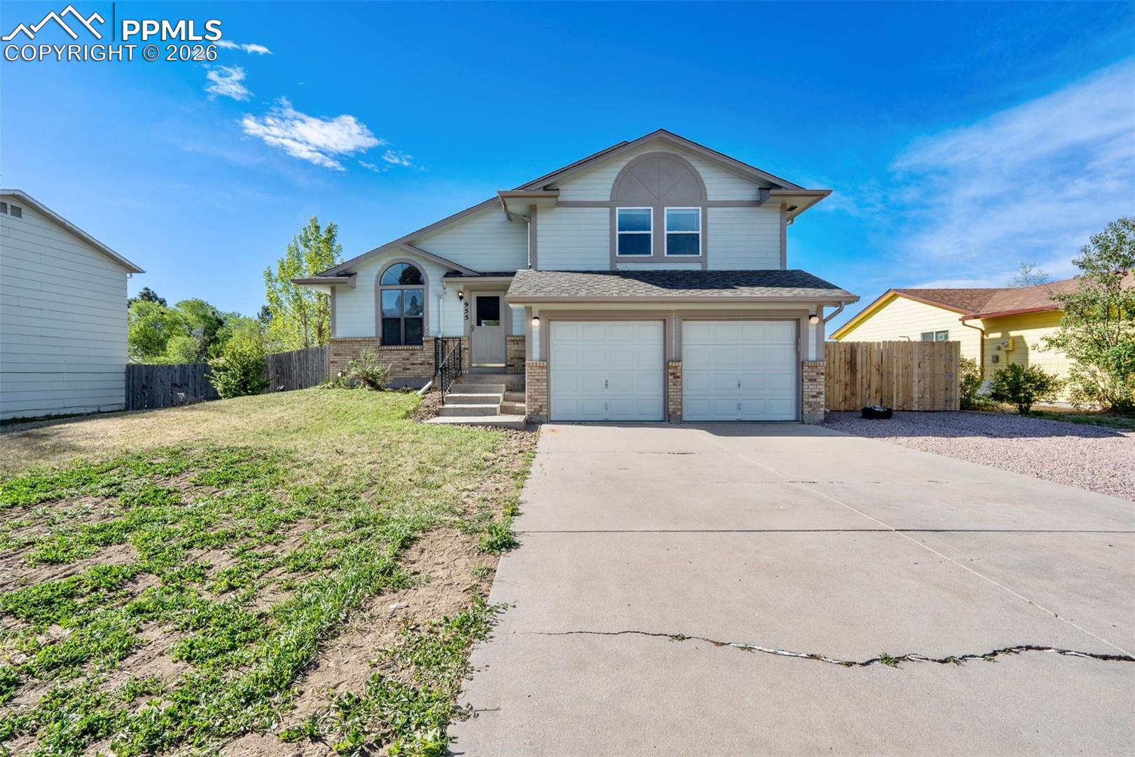 955 Crosstrail Drive