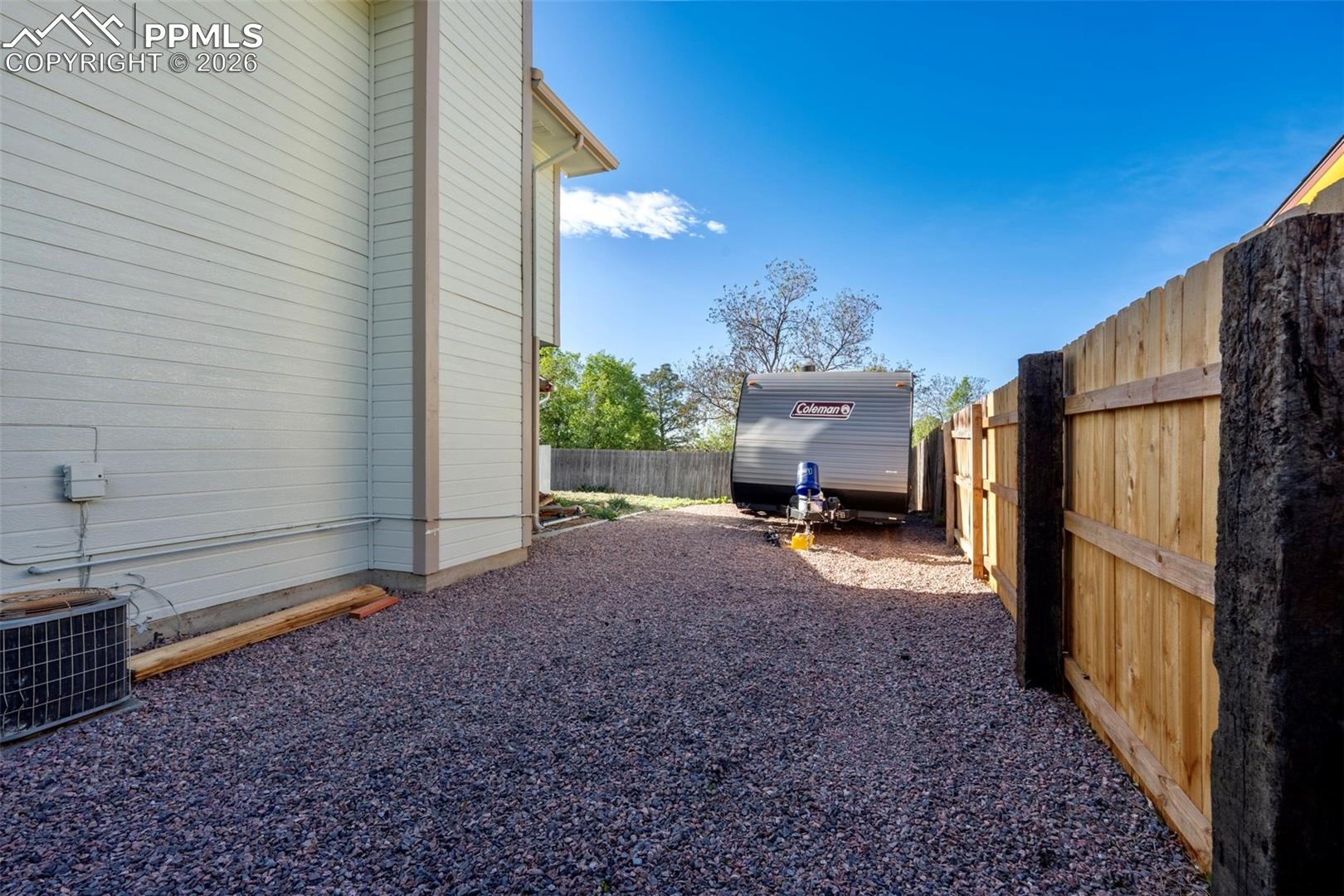 955 Crosstrail Drive