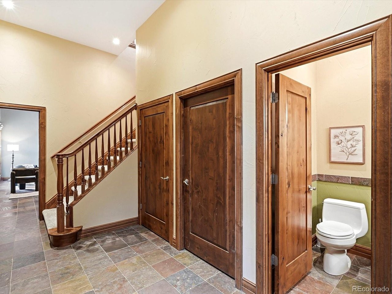 187 Fox Ridge Dr