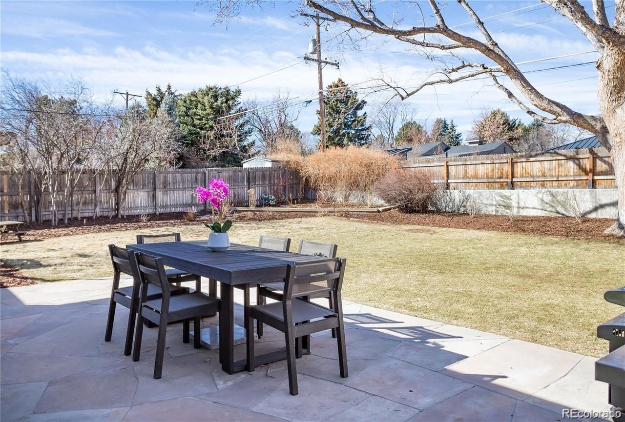 905 S Harrison Street