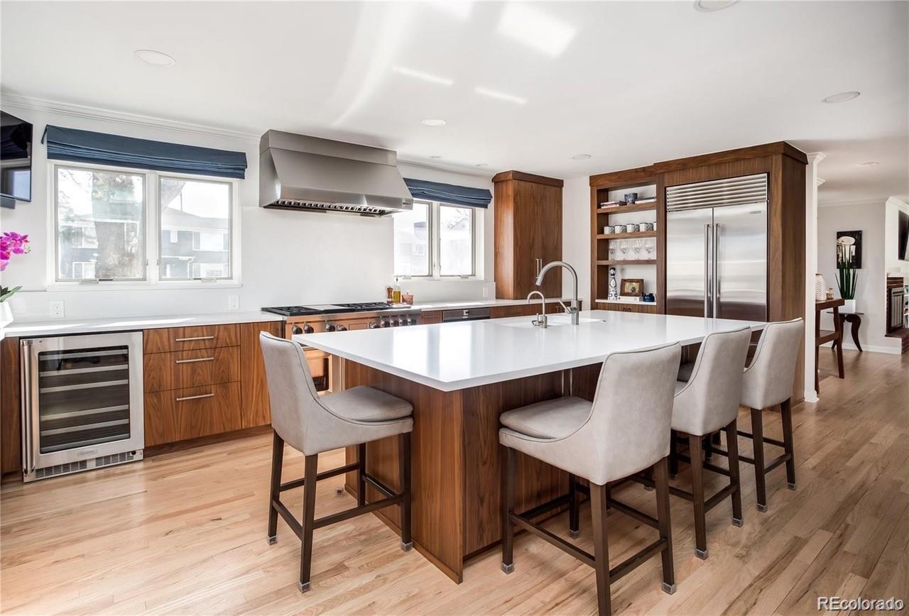 905 S Harrison Street