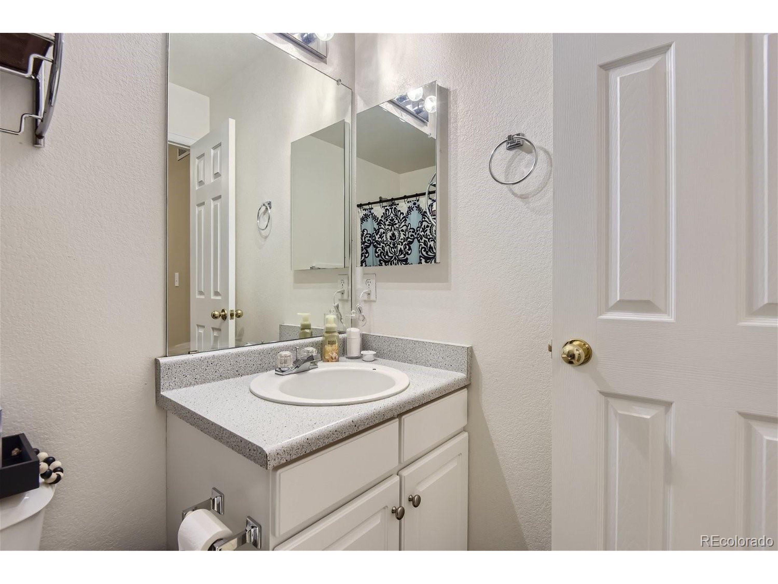 22052 E Princeton Cir