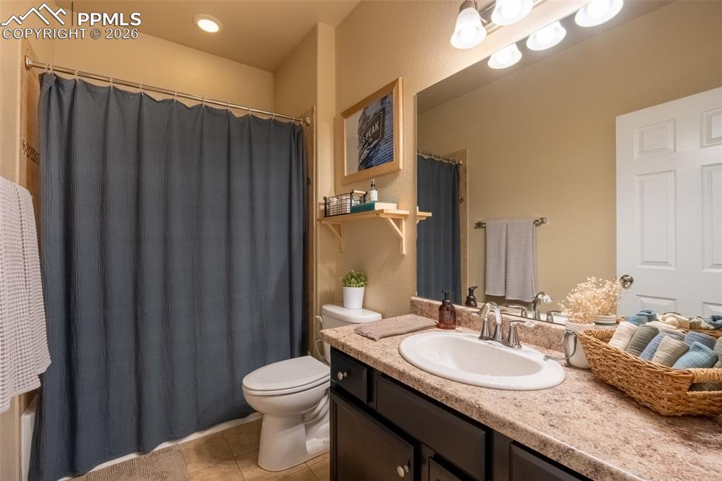8229 Hardwood Circle