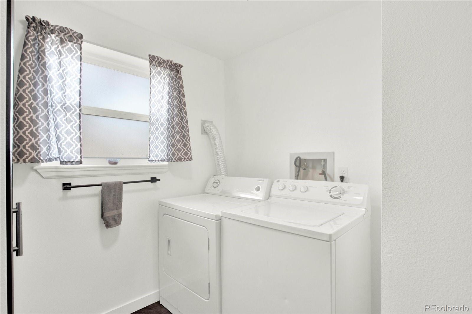 1565 S Helena Circle