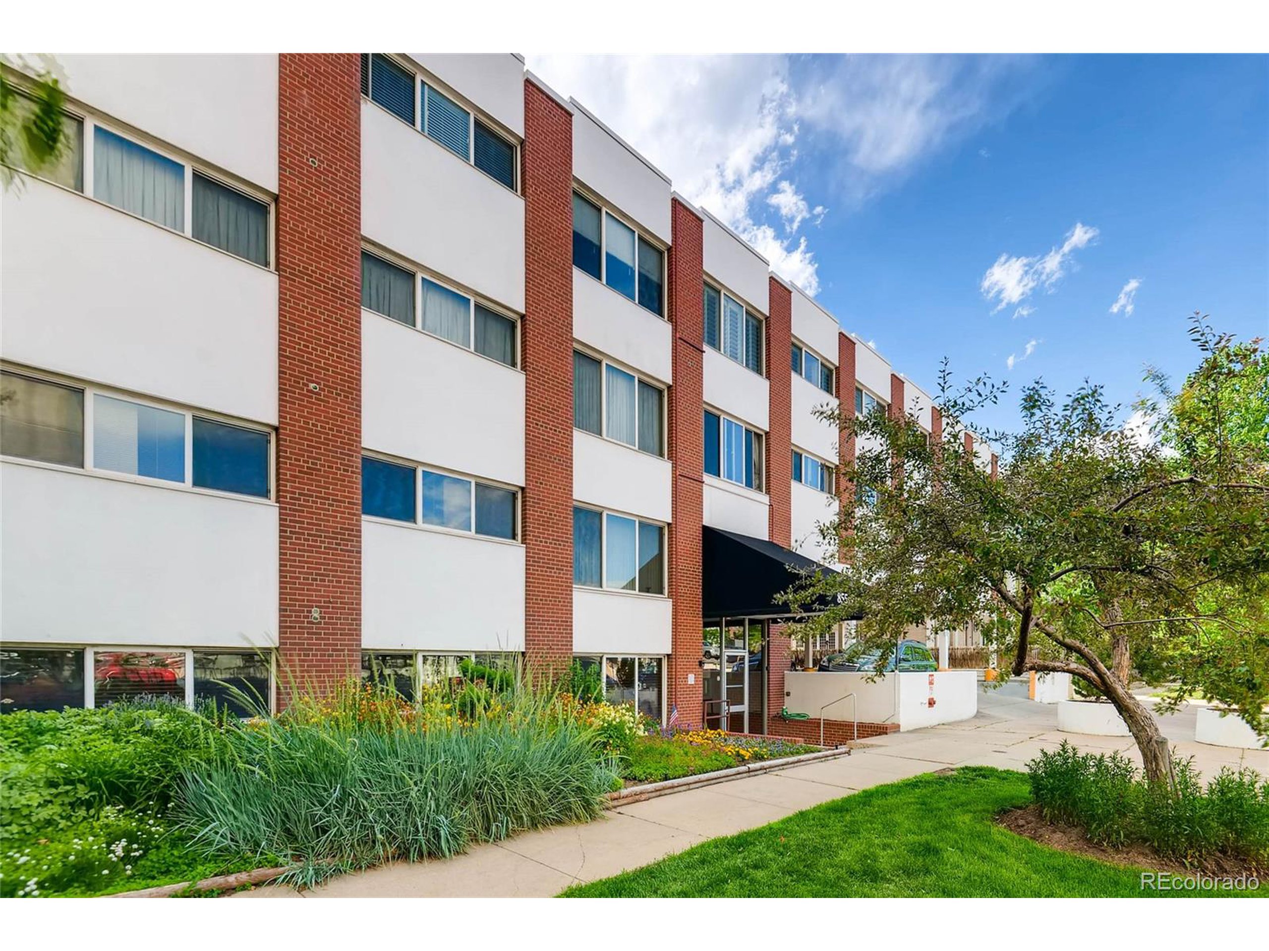 855 N Pennsylvania St 103