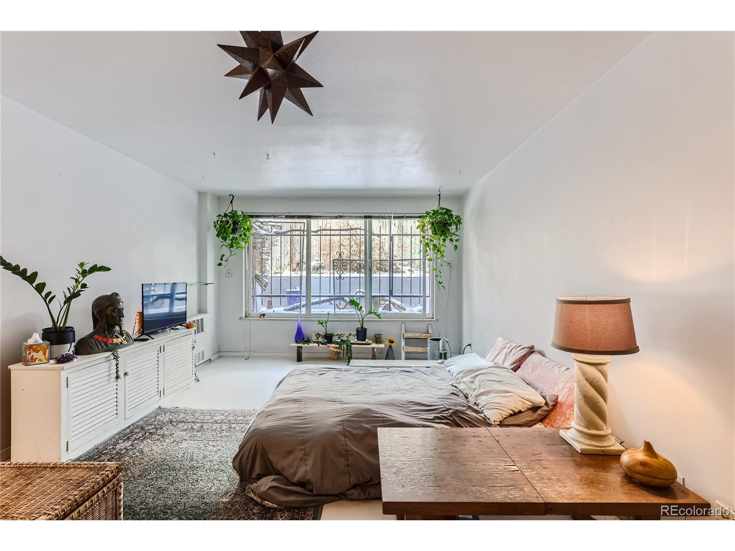 855 N Pennsylvania St 103