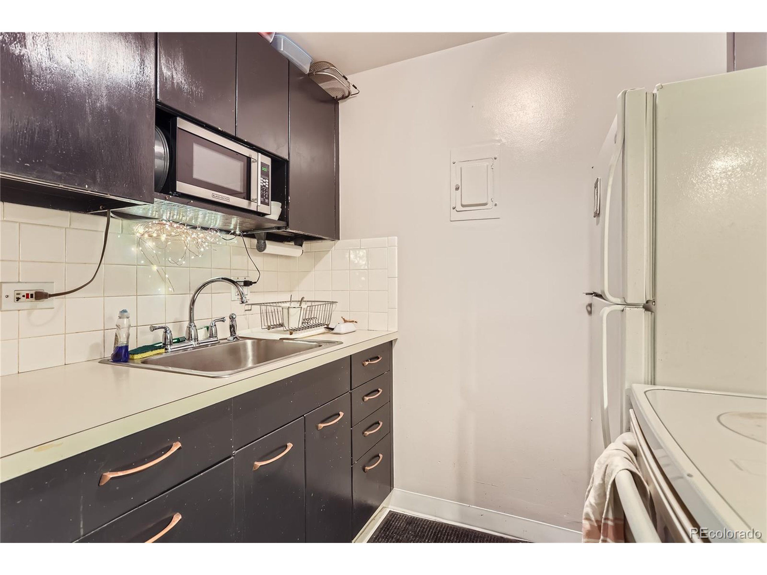 855 N Pennsylvania St 103