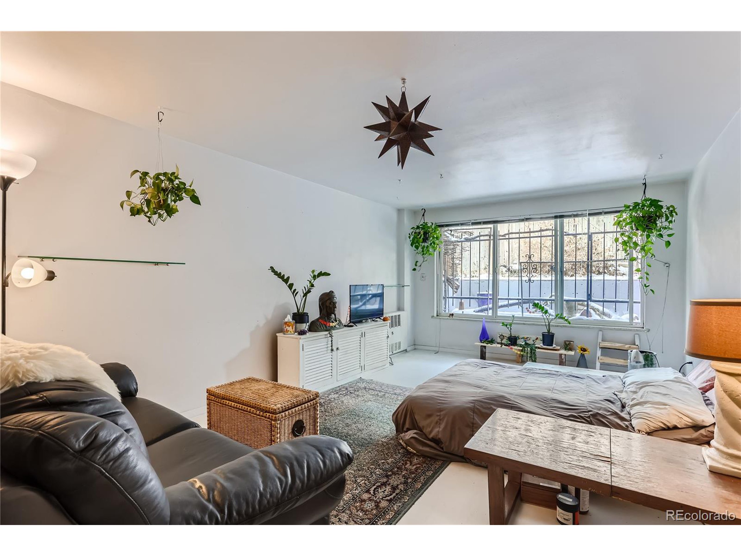 855 N Pennsylvania St 103