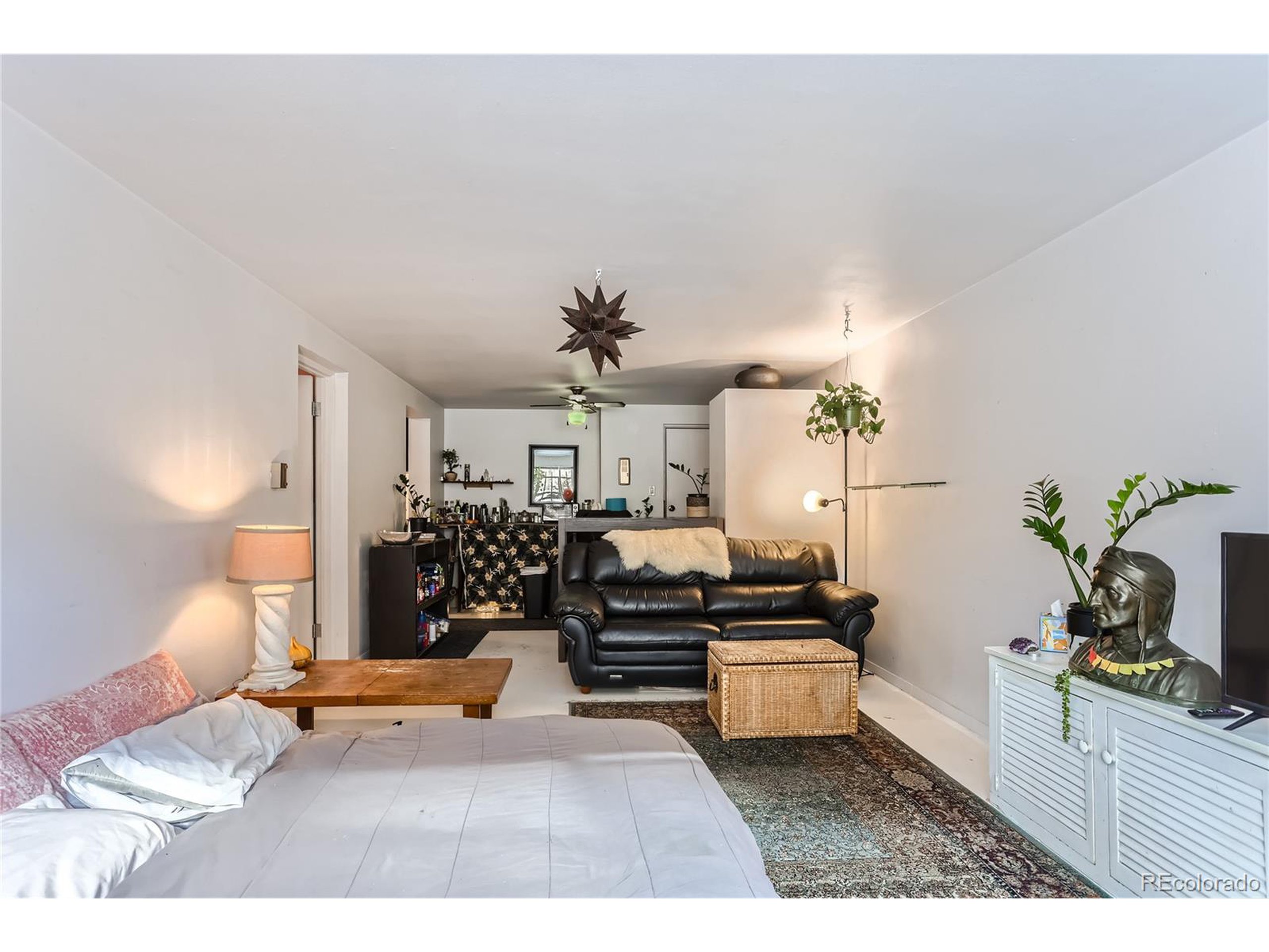 855 N Pennsylvania St 103