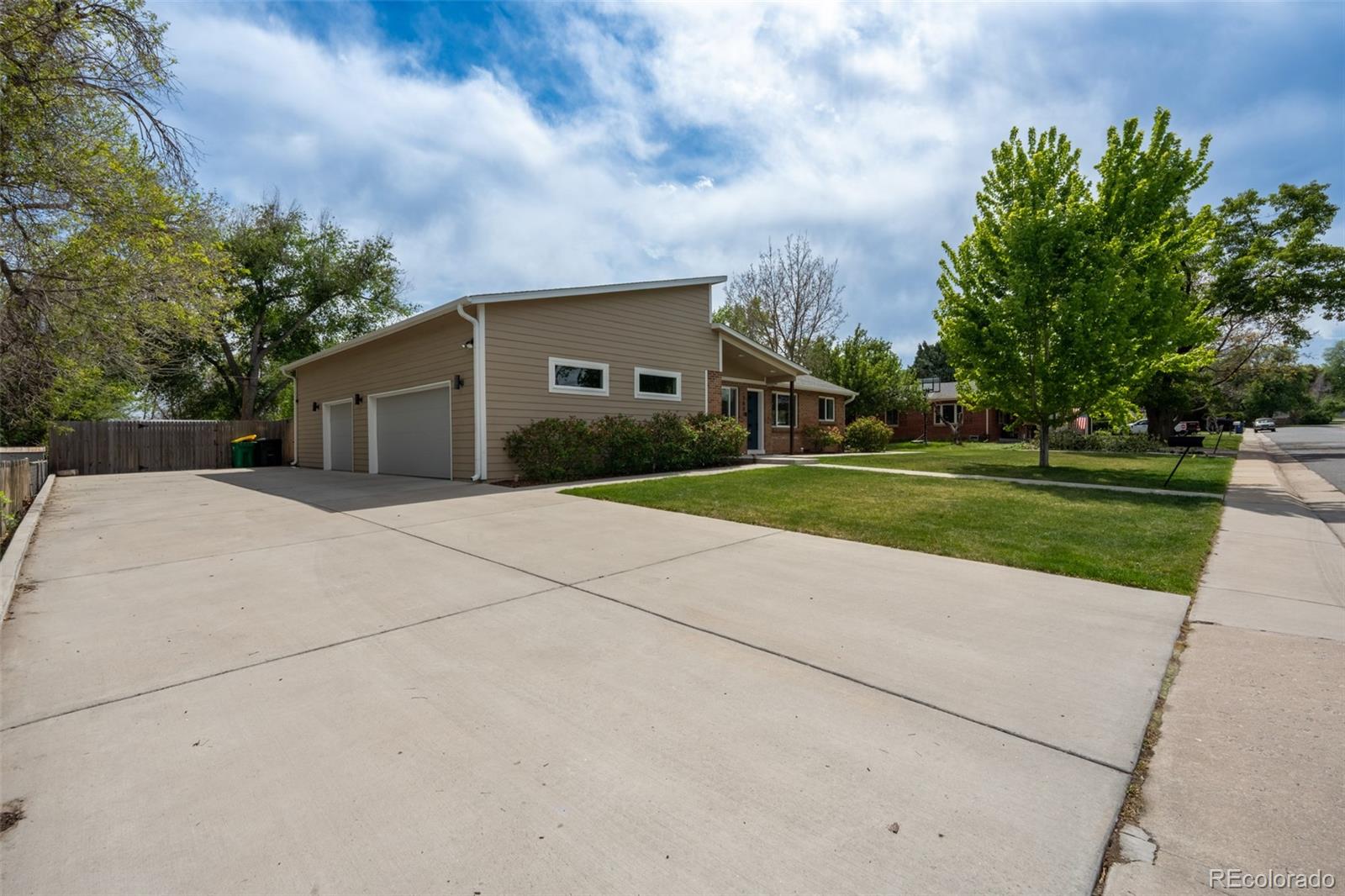 7000 W 27th Avenue