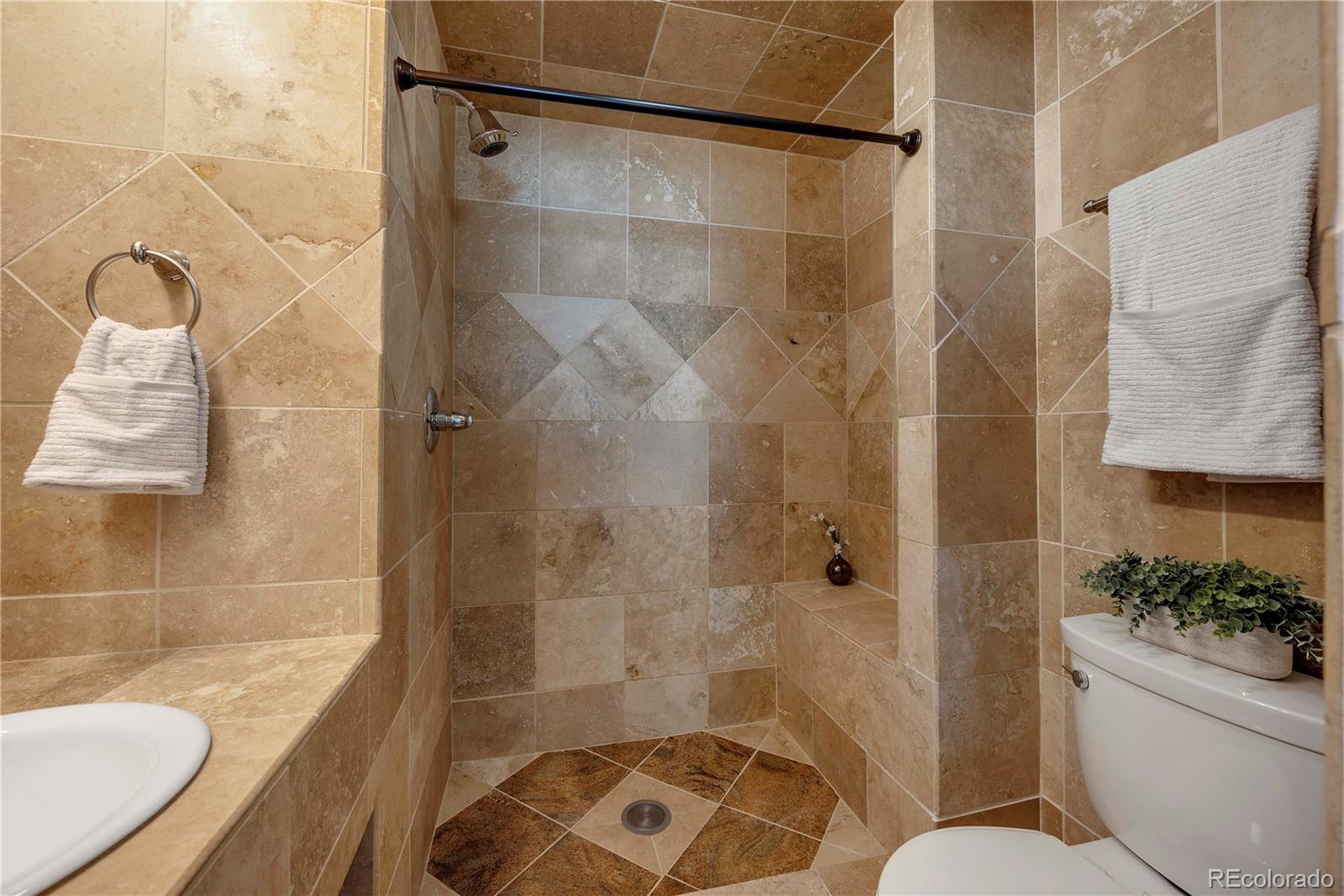 7069 E Briarwood Circle