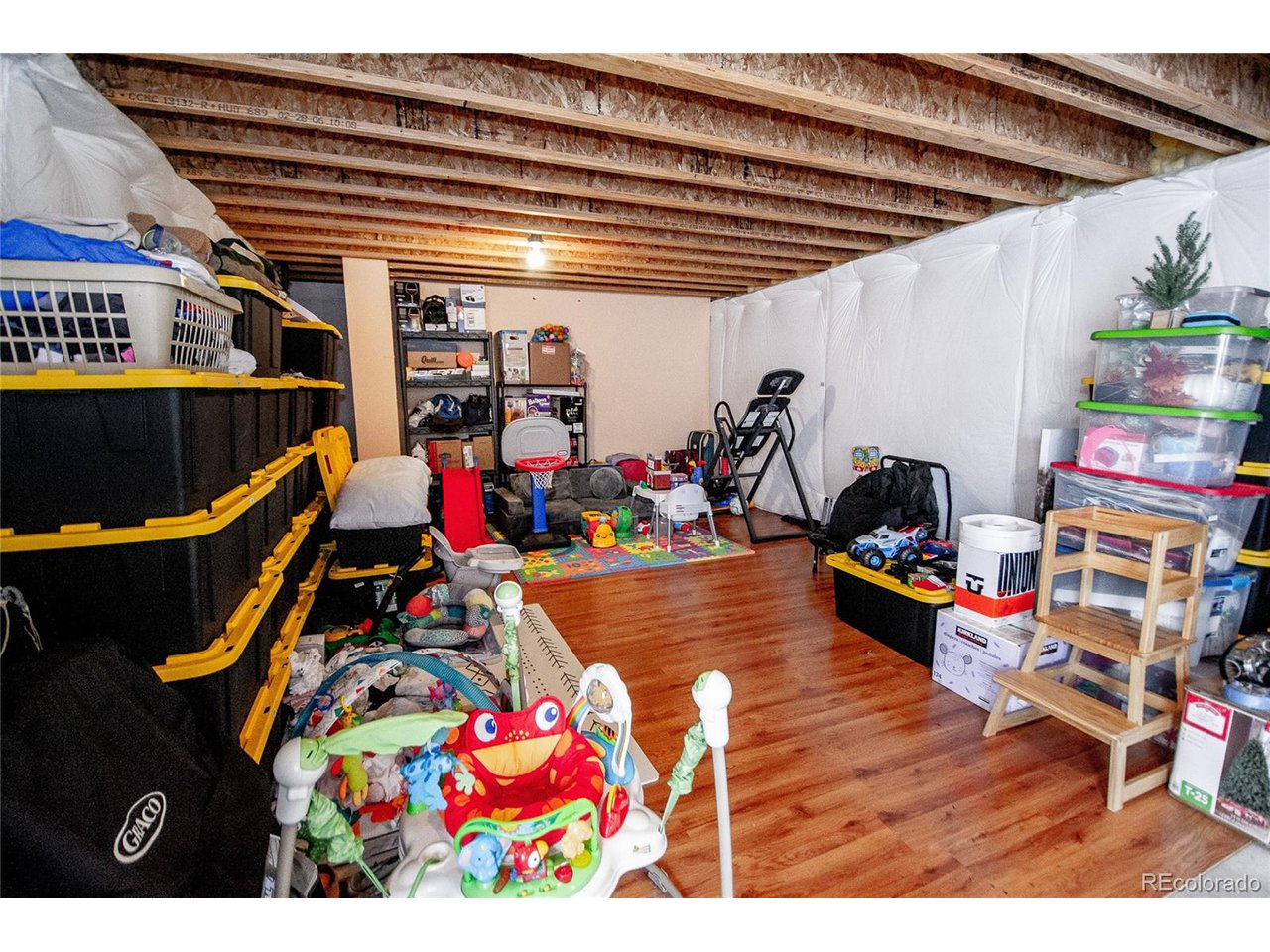 1786 Quartz St