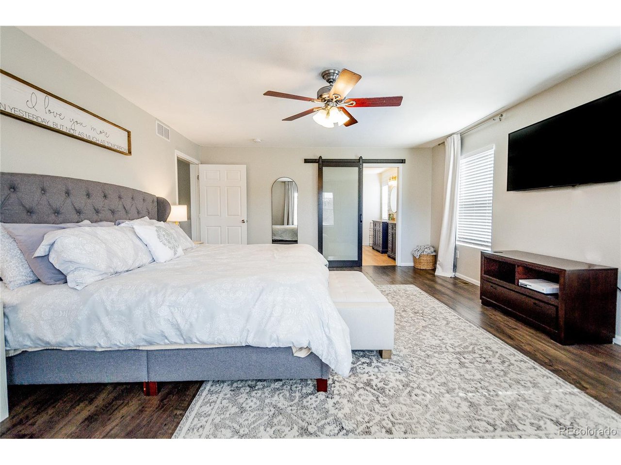 1786 Quartz St