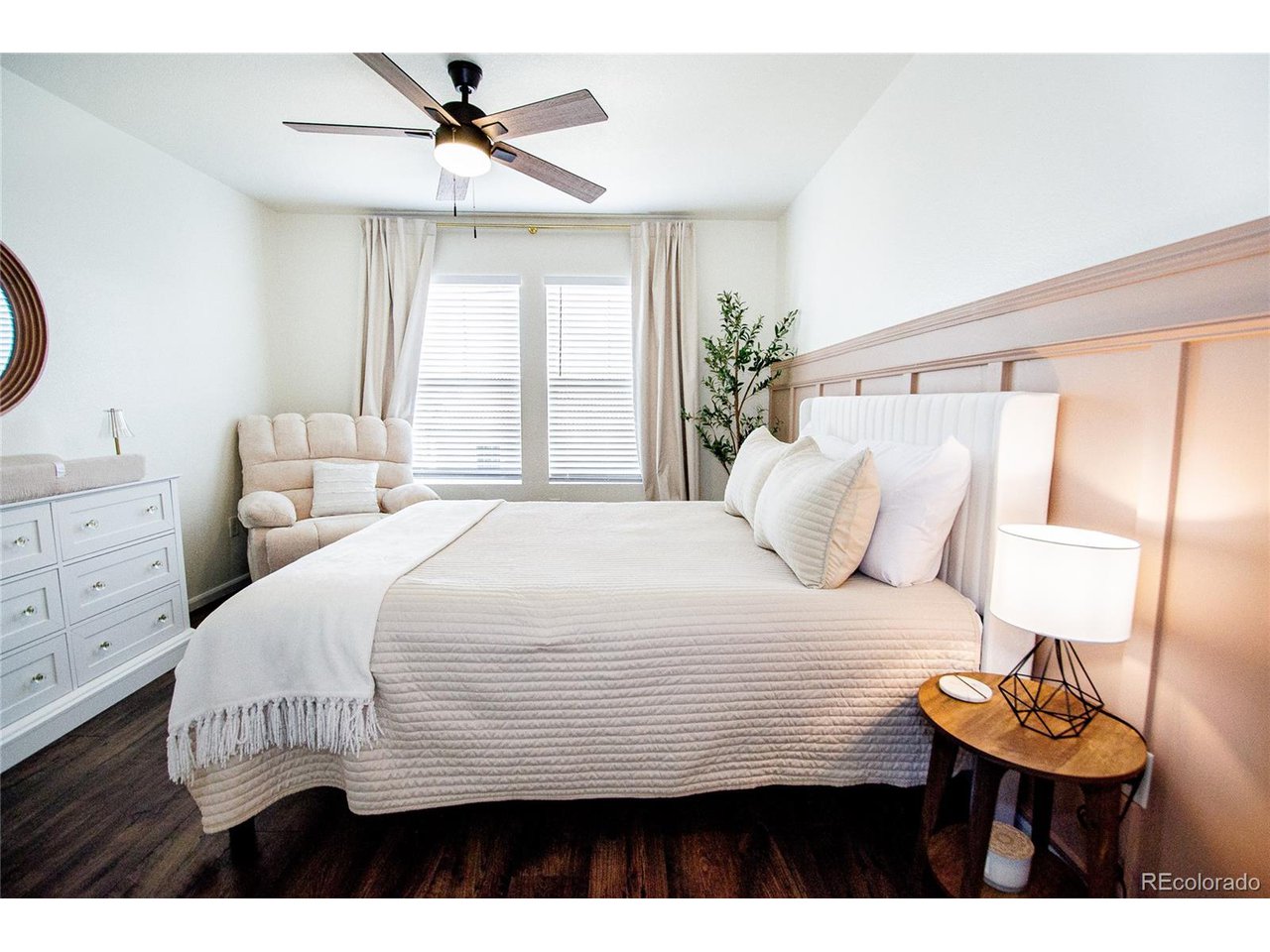 1786 Quartz St
