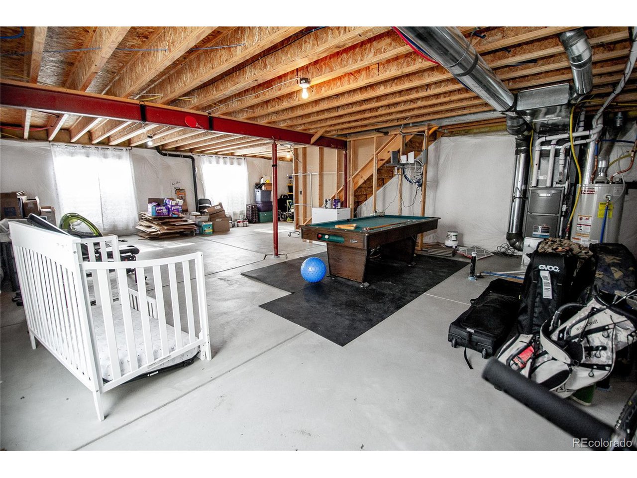 1786 Quartz St