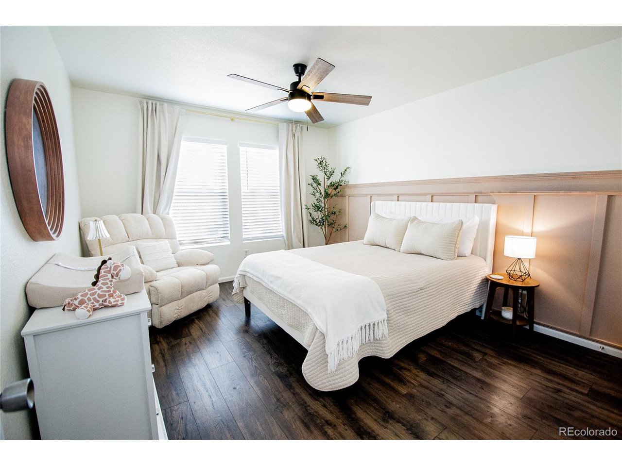 1786 Quartz St