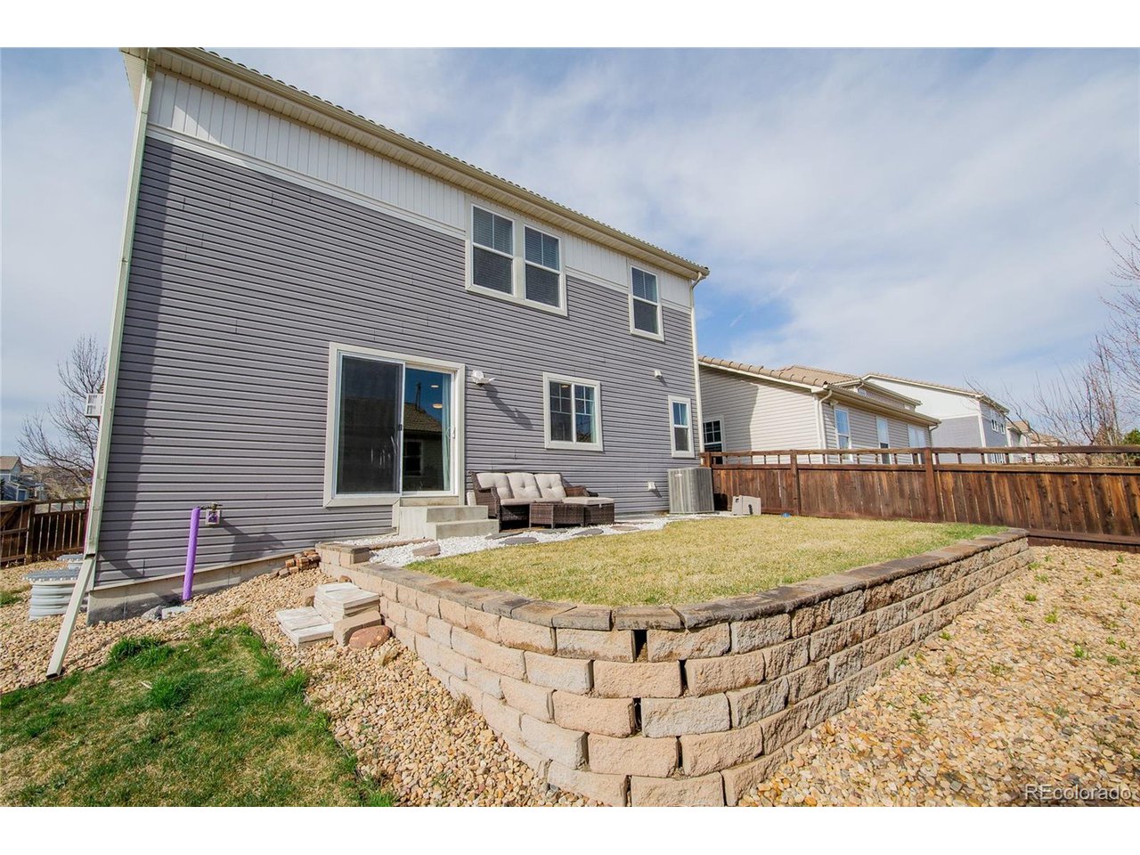 1786 Quartz St