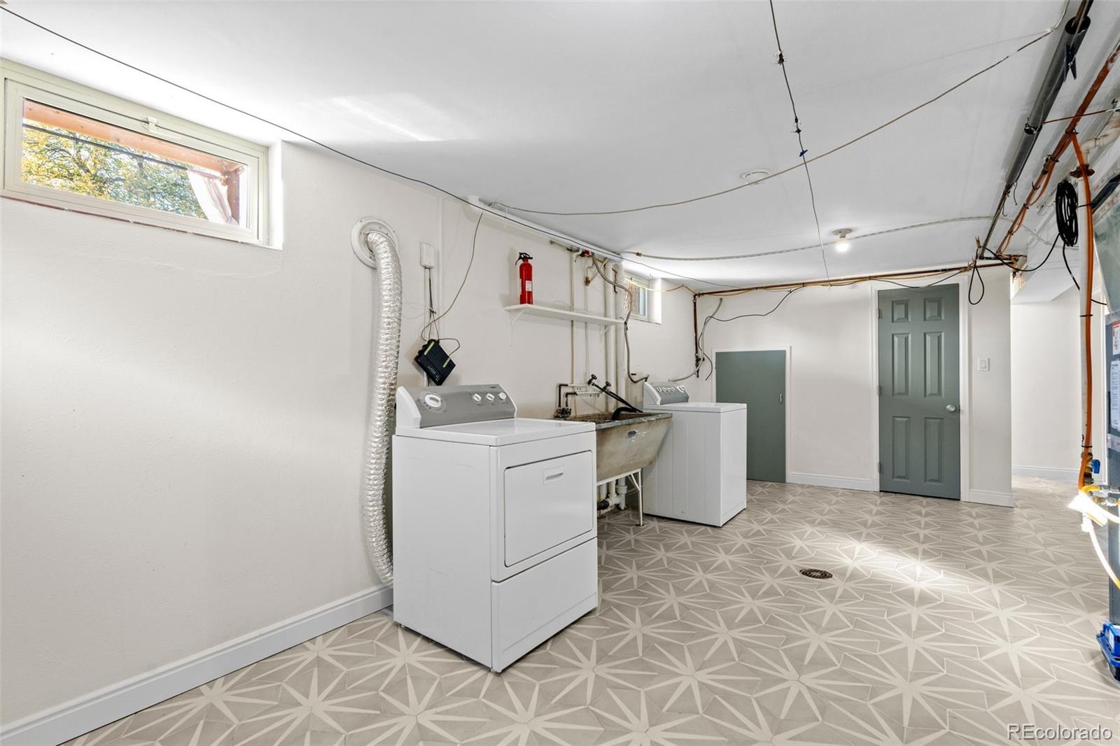 2985 S Downing Street