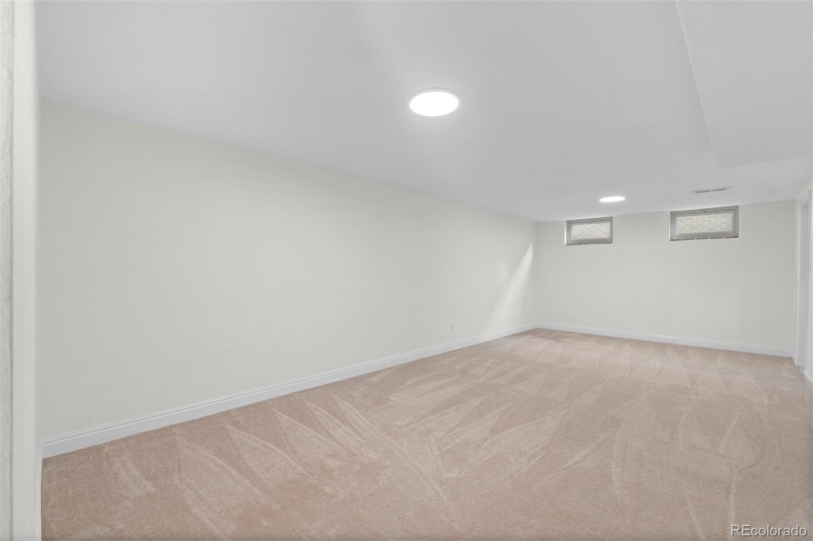 2985 S Downing Street