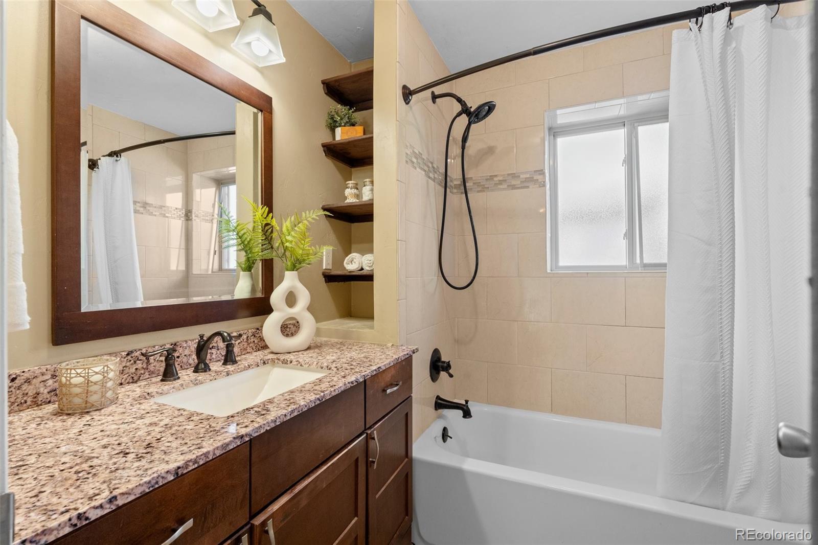 2985 S Downing Street