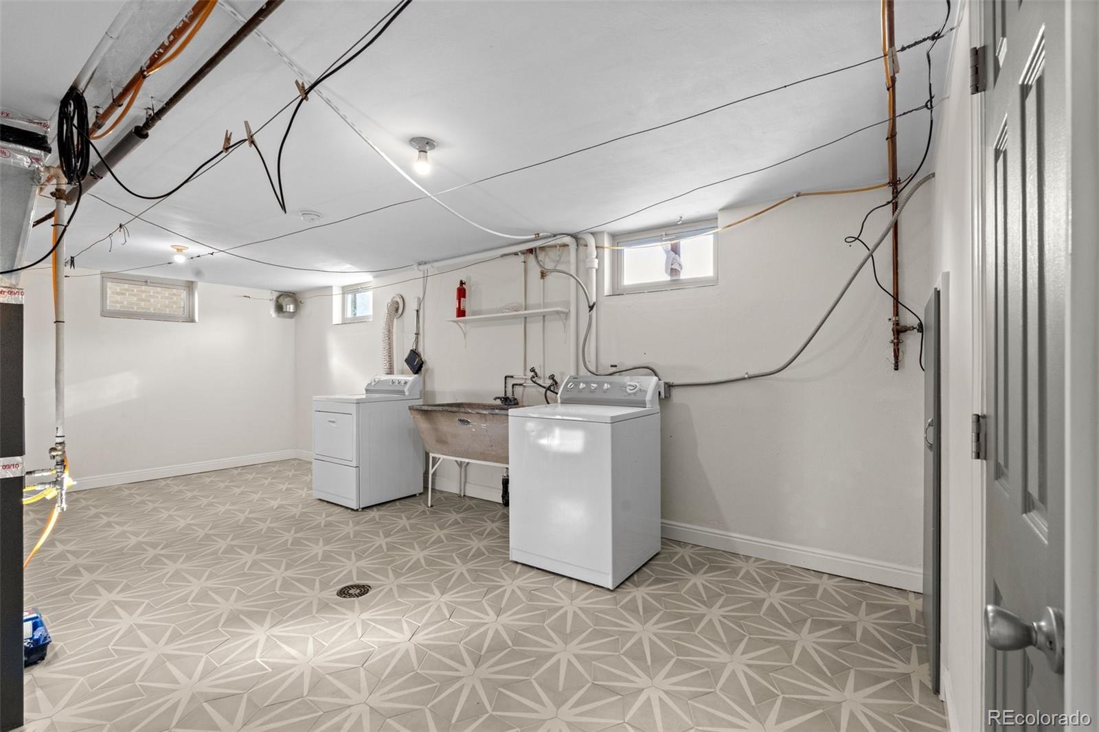 2985 S Downing Street